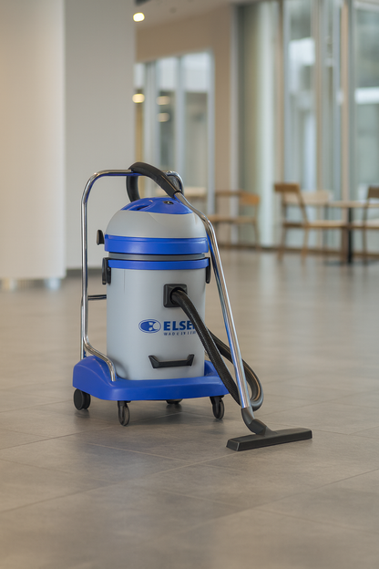 Aspiradora de Polvo y Agua 77 Lts 3 Motores