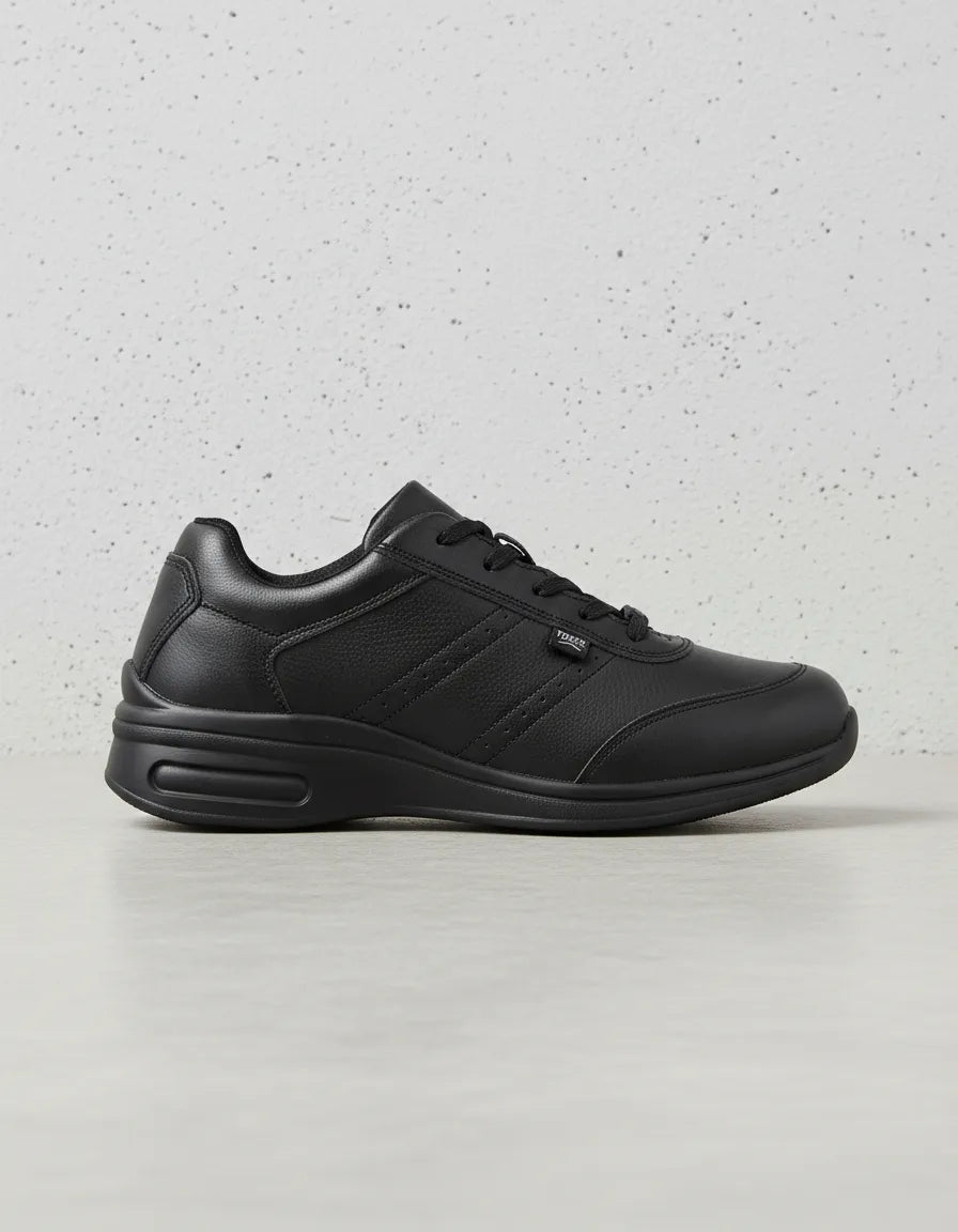 Zapatilla Ocupacional S21 Unisex Blanca y Negra | Liviana, Cómoda y Antideslizante